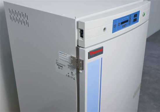 二氧化碳培養箱的加熱方式探析